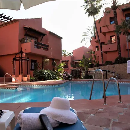 Lejlighed R15 Side 3 Bedroom Flat