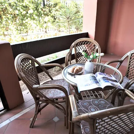 R15 Side 3 Bedroom Flat * Marbella