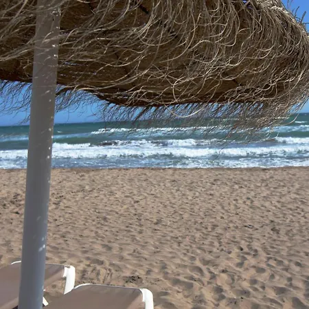 R15 Side 3 Bedroom Flat