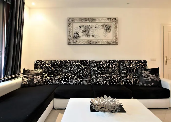 R15 Side 3 Bedroom Flat 아파트 *