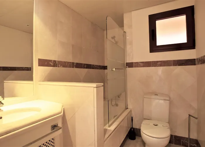 Apartament R15 Side 3 Bedroom Flat